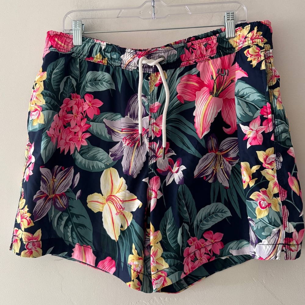 Abercrombie & Fitch Men’s Floral Tropical Swim Shorts‎